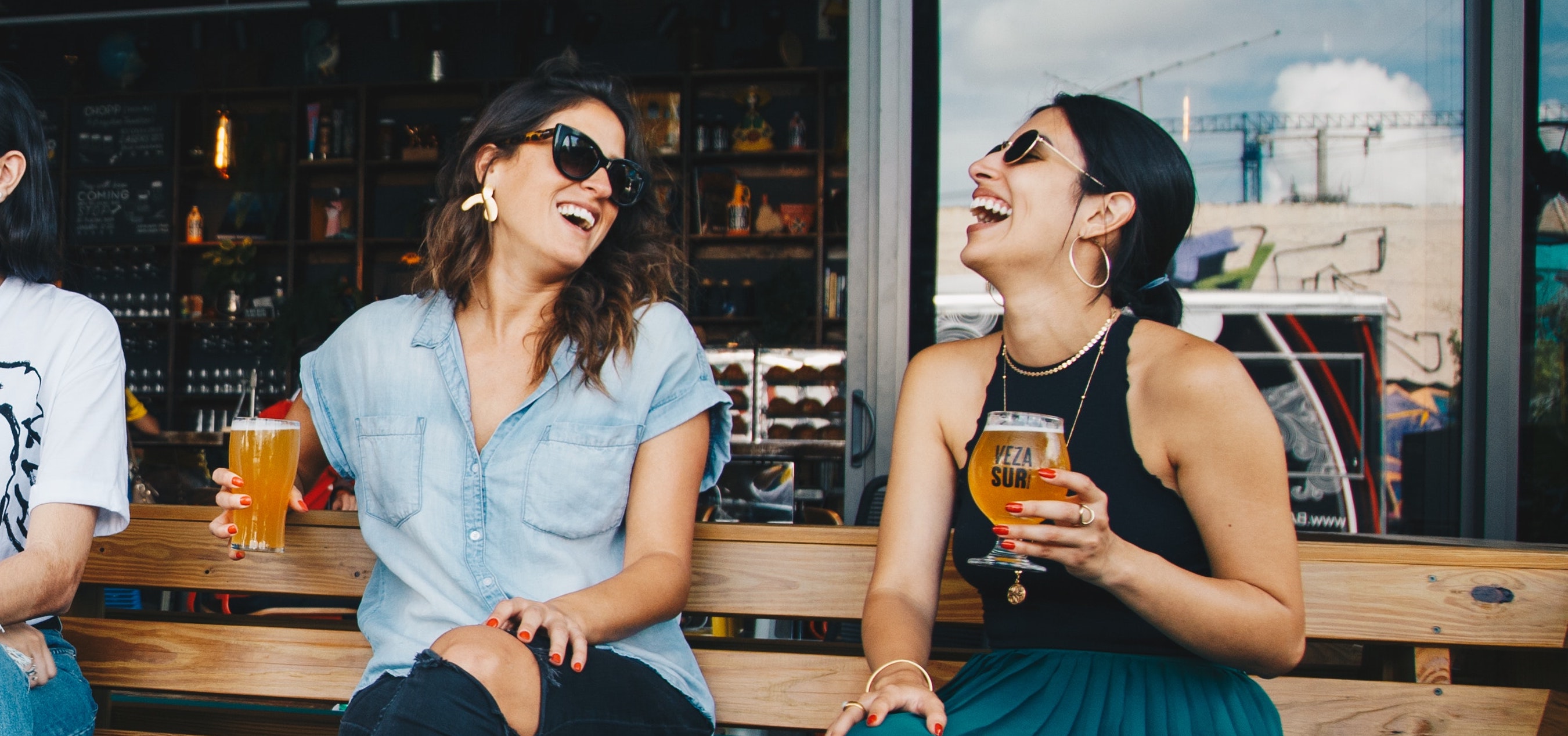 Women drinking beer